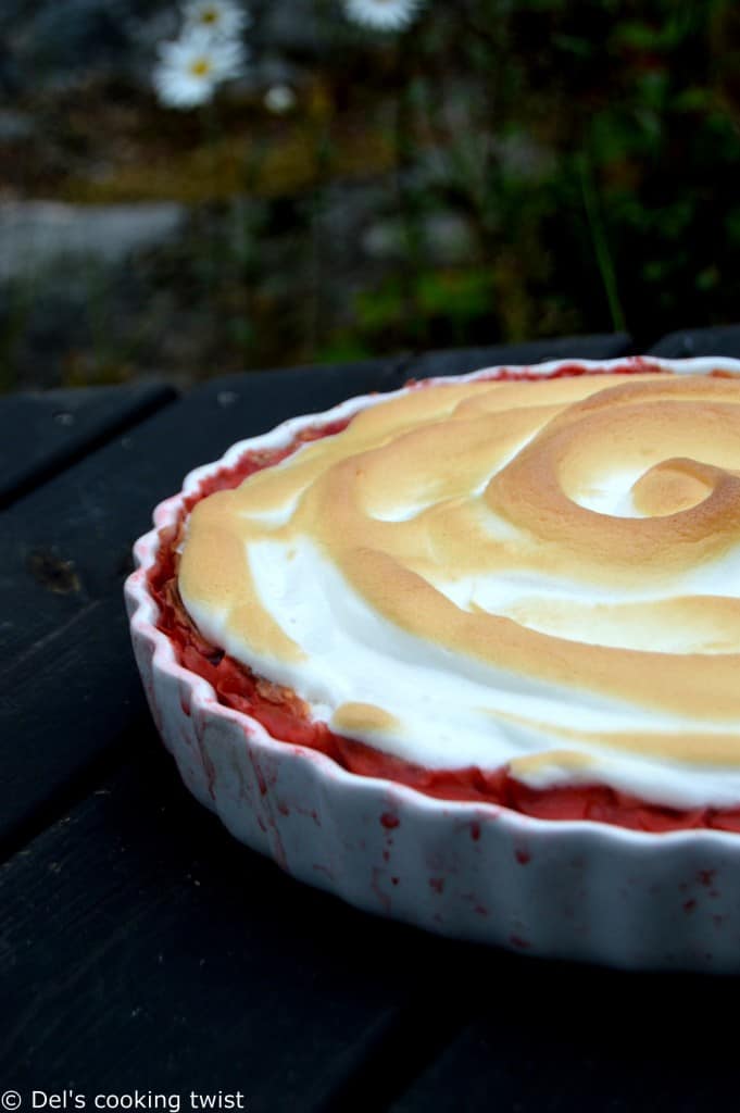 Tarte Meringu E Aux Fraises Et La Rhubarbe Del S Cooking Twist