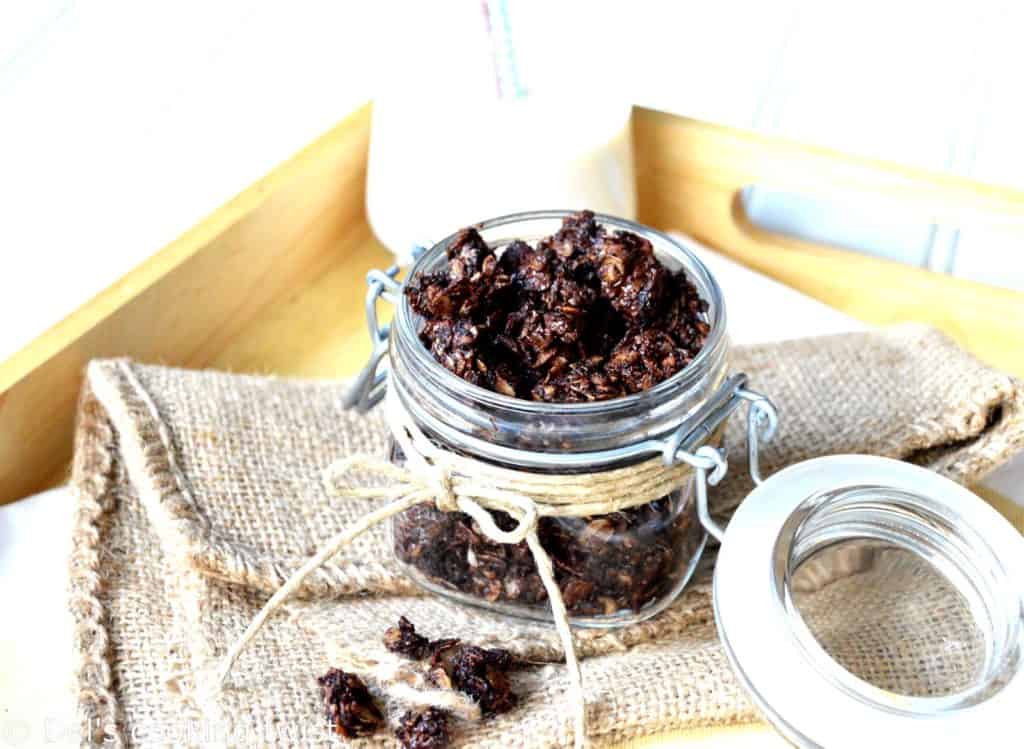 Easy Chocolate Granola