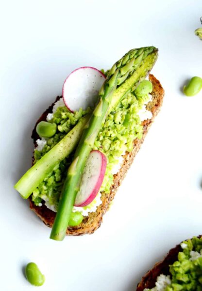 Spring vegetables and ricotta tartine