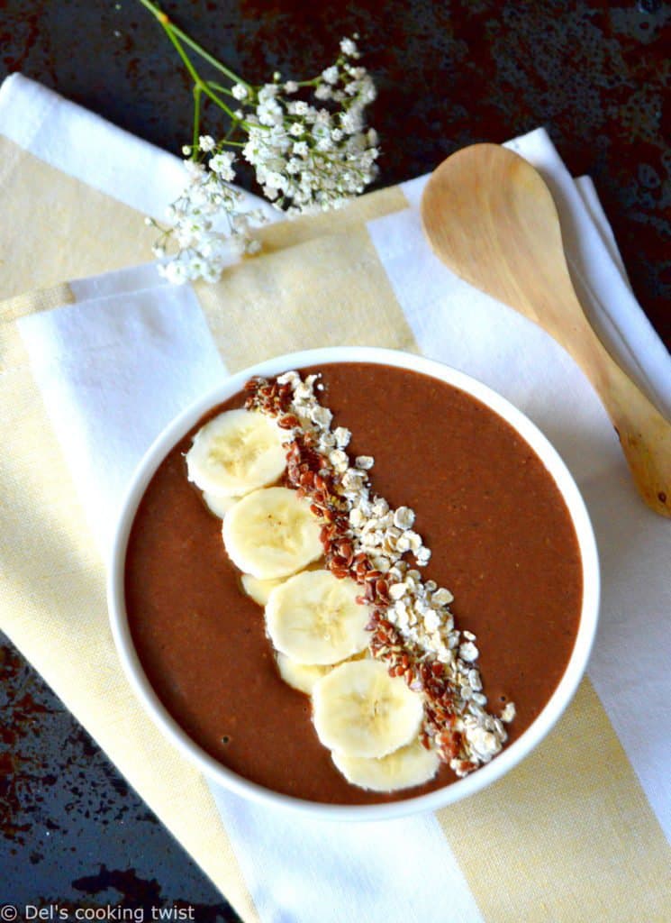 Smoothie bowl vegan à la caroube