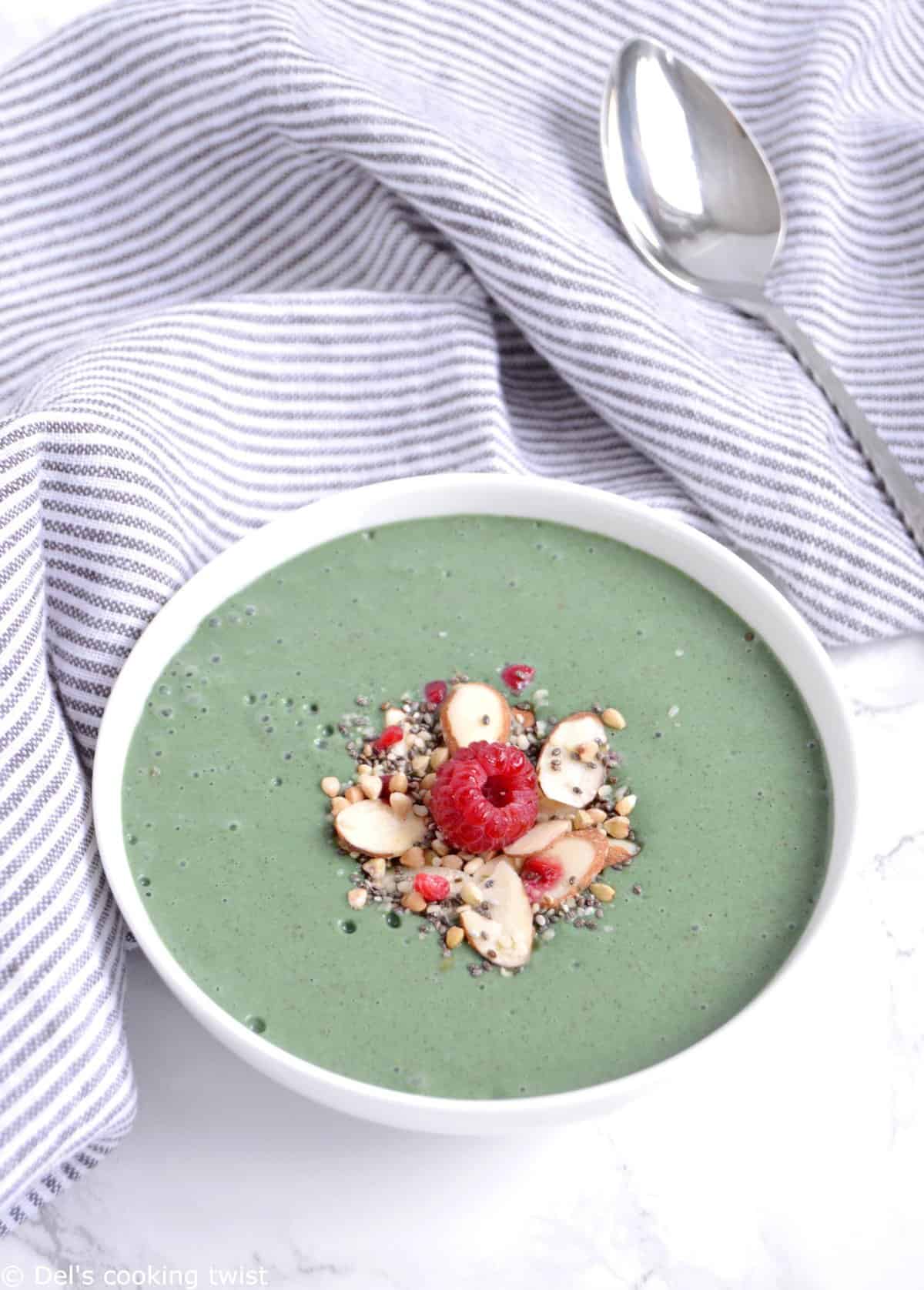 Smoothie Bowl (3 Ways) {Vegan Recipes} - FeelGoodFoodie