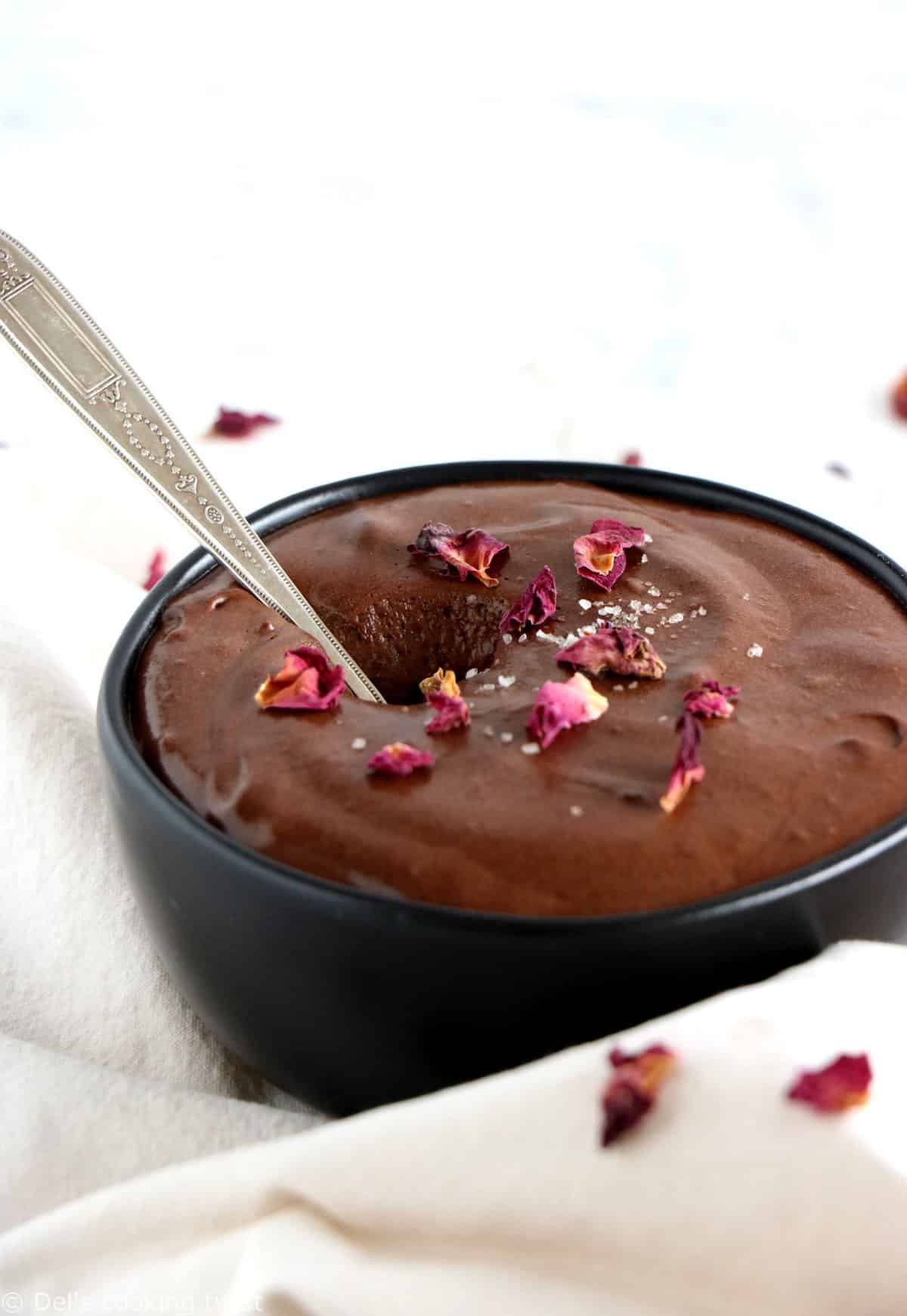 Dark Chocolate Mousse (the one and only) - Del's cooking twist