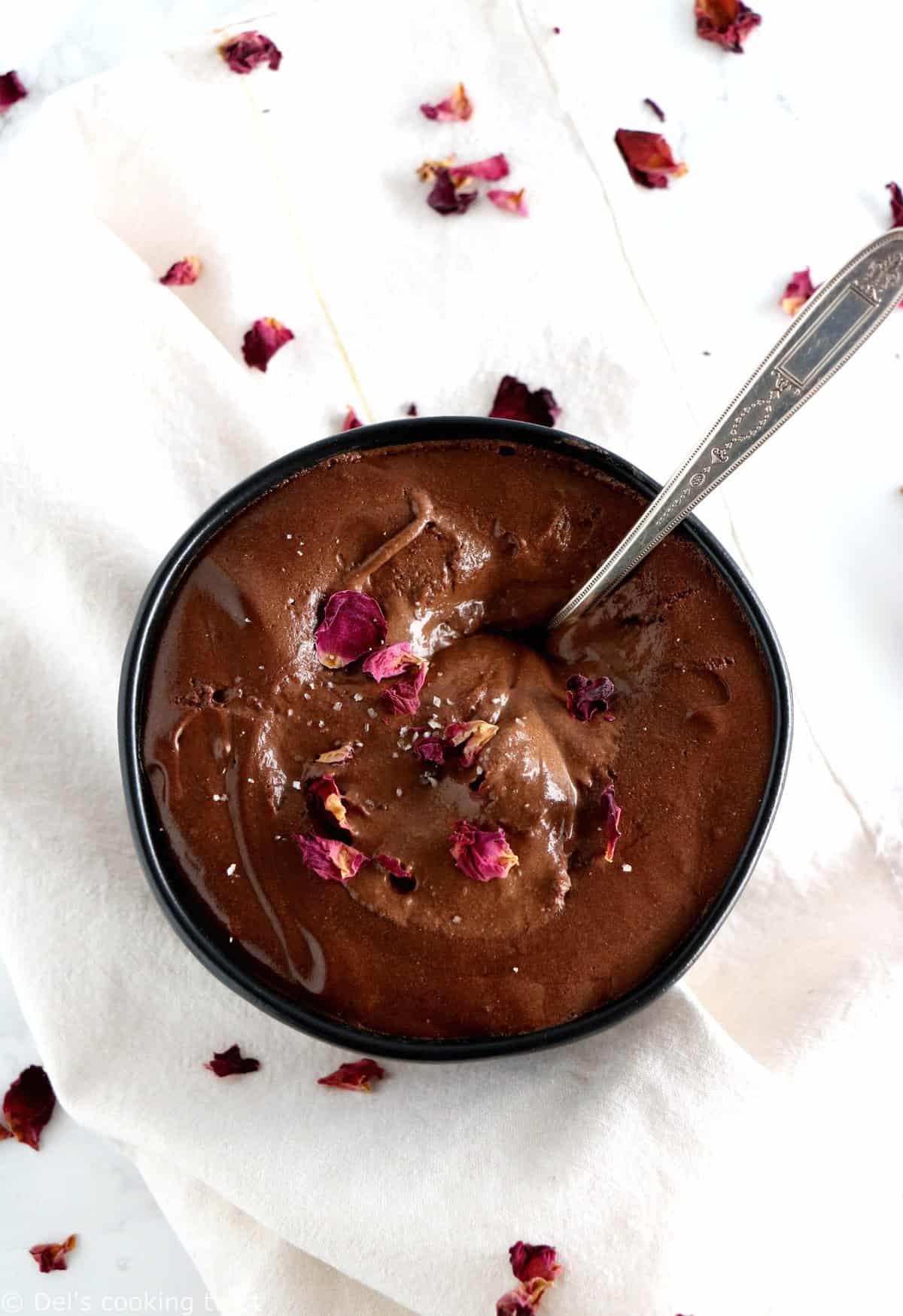 Dark Chocolate Mousse (the one and only) - Del's cooking twist