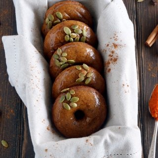 Vegan Pumpkin Spice Donuts