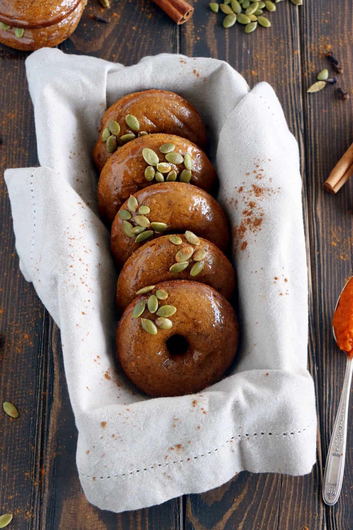 Donuts epicés à la citrouille (vegan)