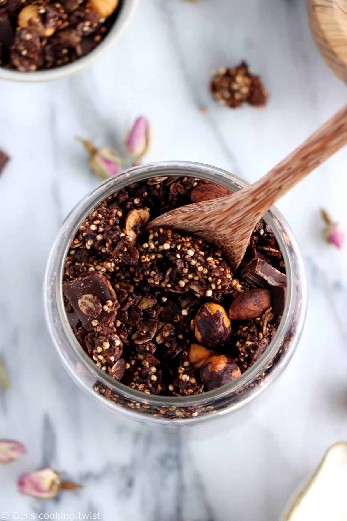 Crunchy Chocolate Quinoa Granola