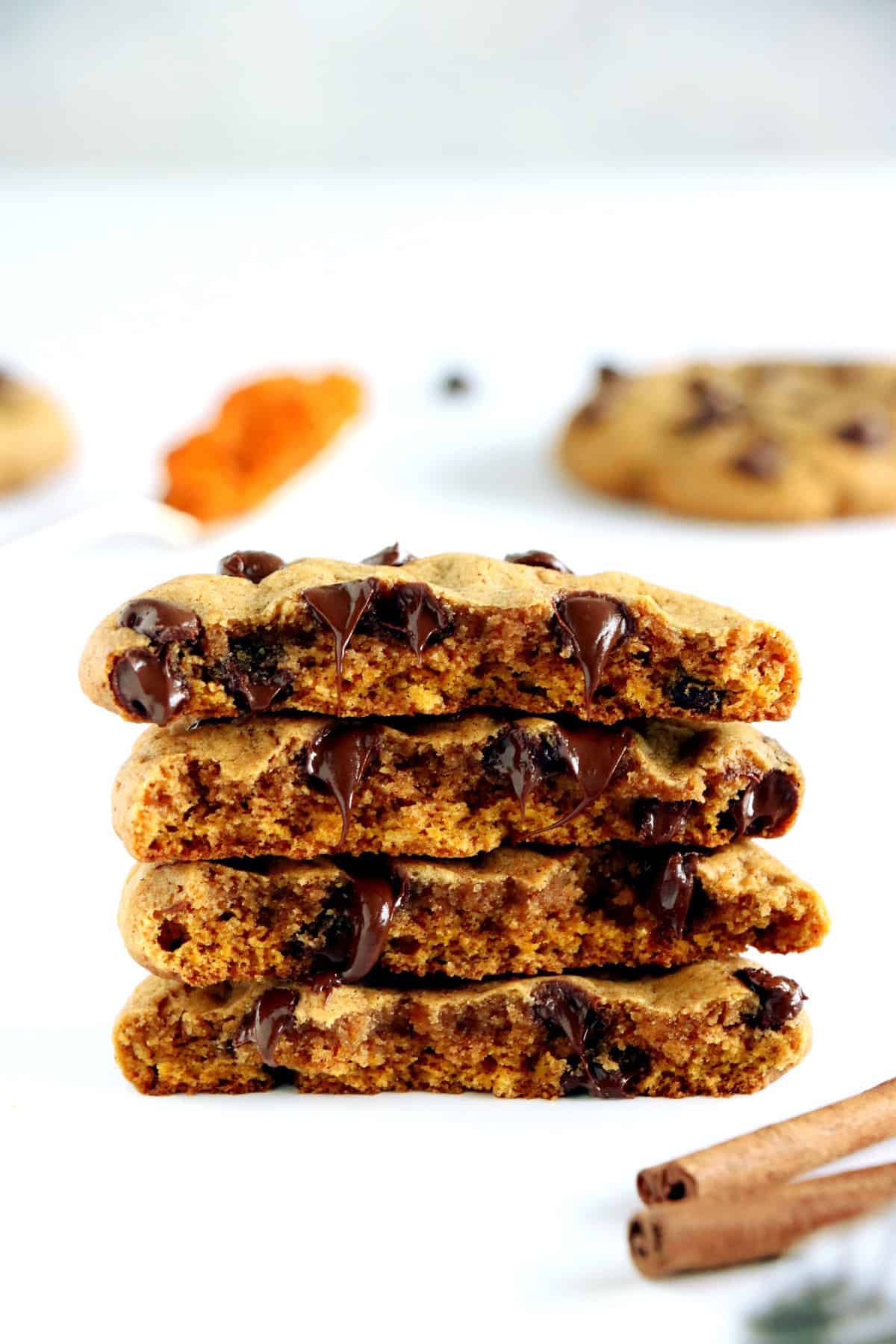 Best ever Pumpkin Chocolate Chip Cookies. Soft and chewy in texture (not cakey), loaded with chocolate chips and packed with cozy spices. A must try this fall!