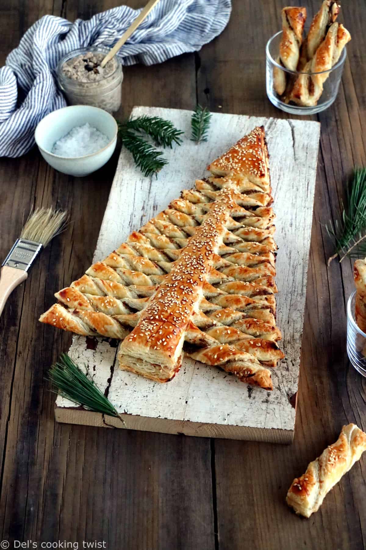 Mini sapins de Noël feuilletés à la tapenade, pour un apéritif