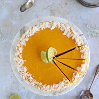 This raw coconut mango cheesecake is a very refreshing fruity dessert. Also vegan, gluten-free and naturally sweetened, it's the ultimate healthy dessert to indulge in!