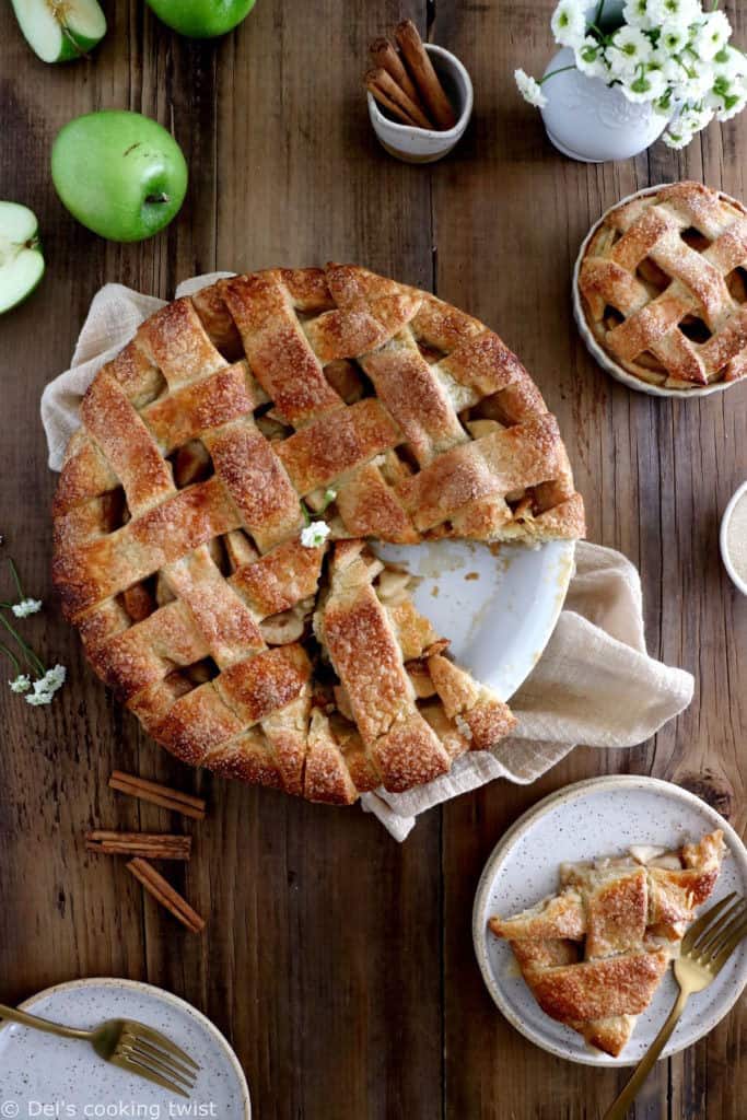 American Apple Pie | The Classic Apple Pie Recipe - Del's cooking twist