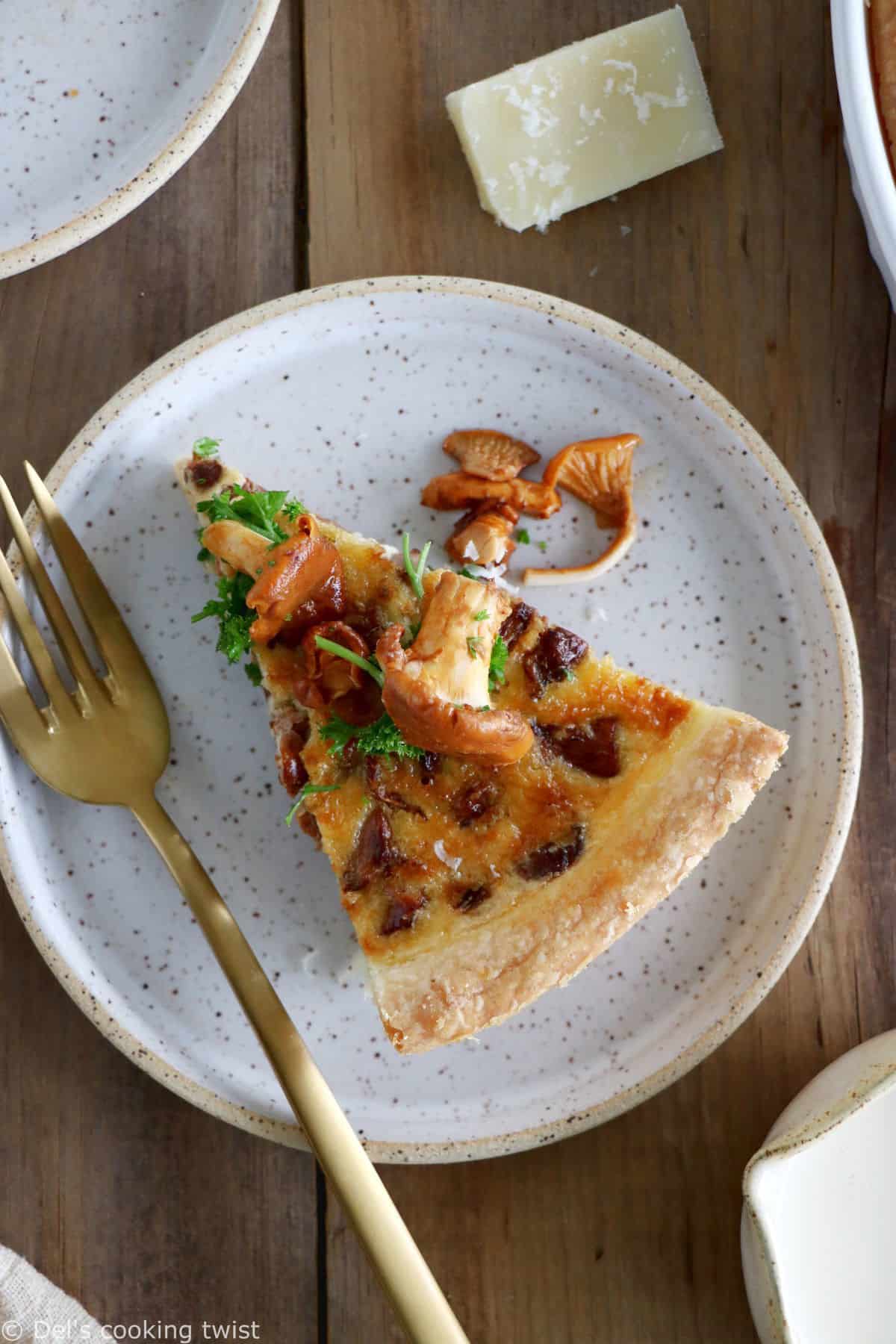 Chanterelle mushroom tart is a traditional Swedish recipe prepared with fresh chanterelles and Västerbotten grated cheese.