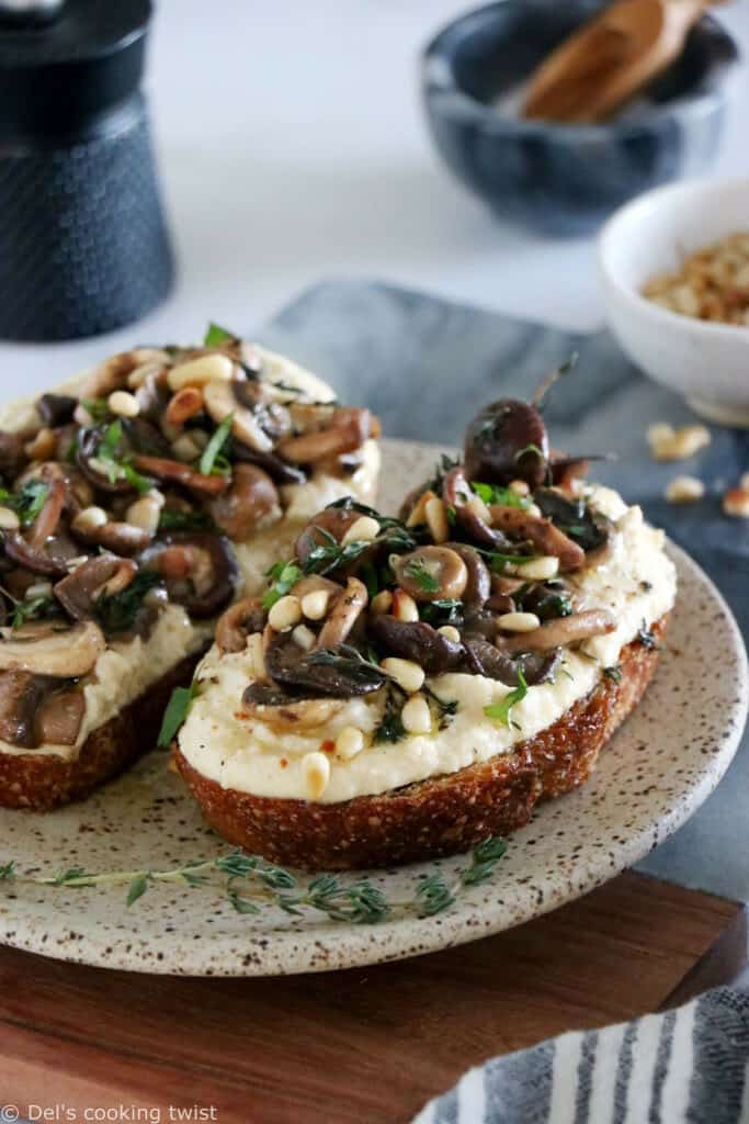 Garlic Mushroom Toast with Hummus - Del's cooking twist