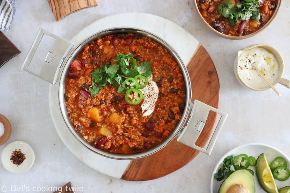 This vegetarian butternut squash quinoa chili is hearty, healthy and very satisfying. It features chunks of butternut squash, black beans, and quinoa for some additional texture.