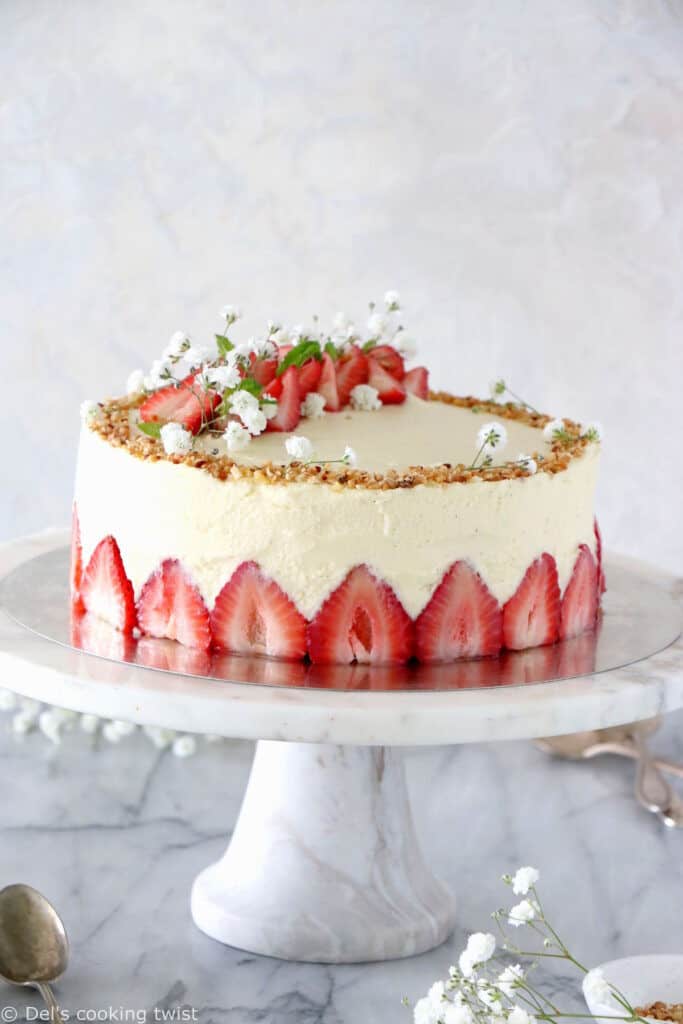 Fraisier Cake (French Strawberry Cake) - Del's cooking twist