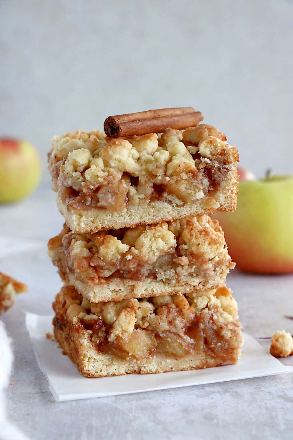 Apple Crumble Bars - Del's cooking twist