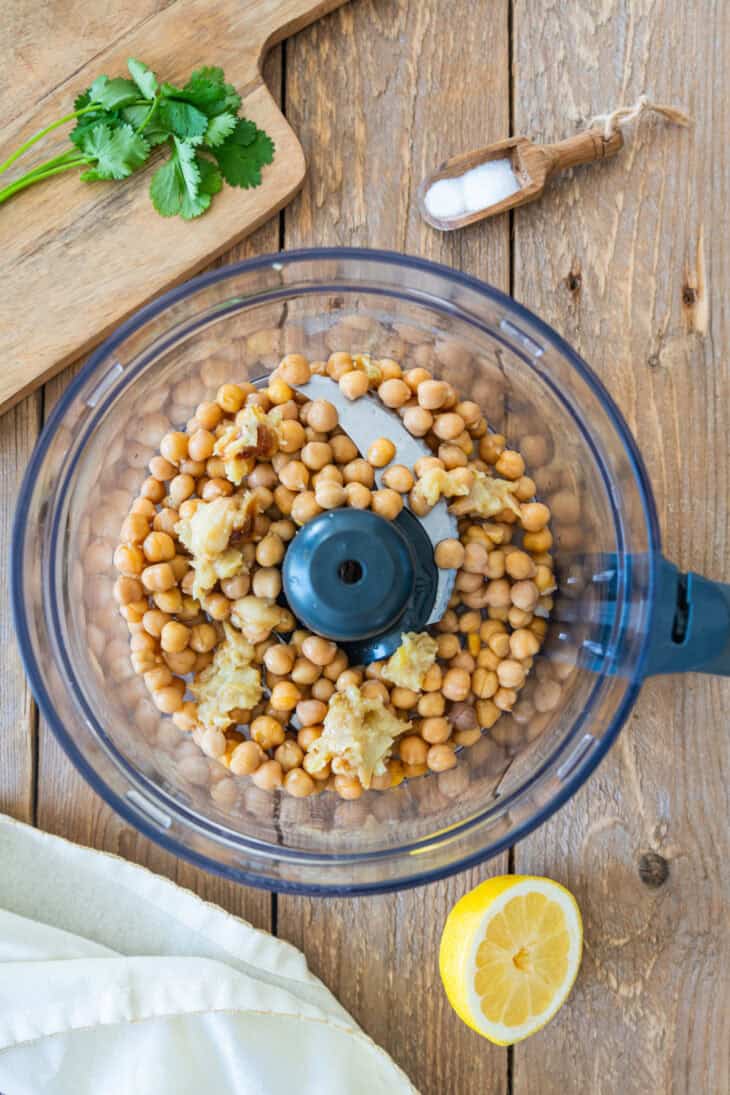 Roasted garlic hummus is the ultimate hummus recipe! Super creamy, sweet and slightly smoky, this dip makes a fantastic snack or appetizer.