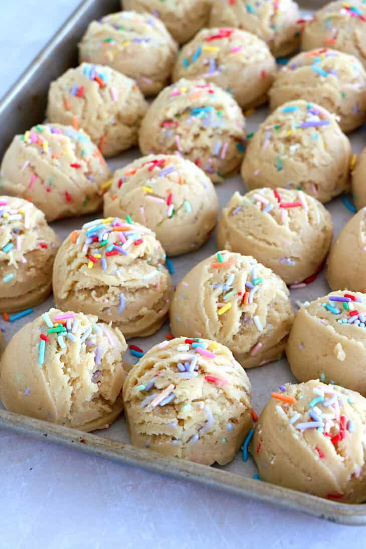 These funfetti cookies are soft, chewy and loaded with rainbow sprinkles. They're very festive and perfect for any birthday celebration.