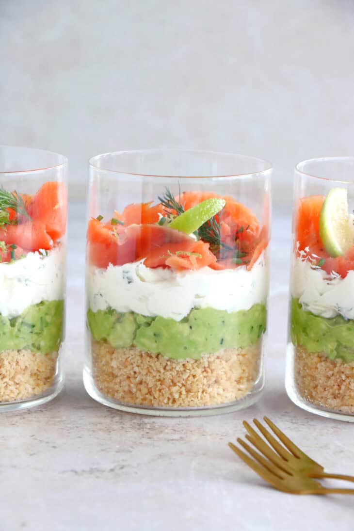 These smoked salmon avocado cheesecake verrines make an elegant no-bake starter or appetizer with a French touch.